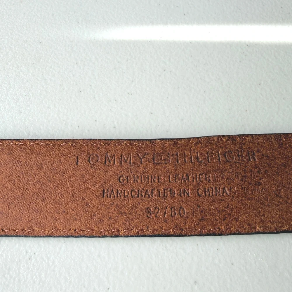 Tommy Hilfiger Leather Belt 32 Tan Silver Buckle Flag Logo
